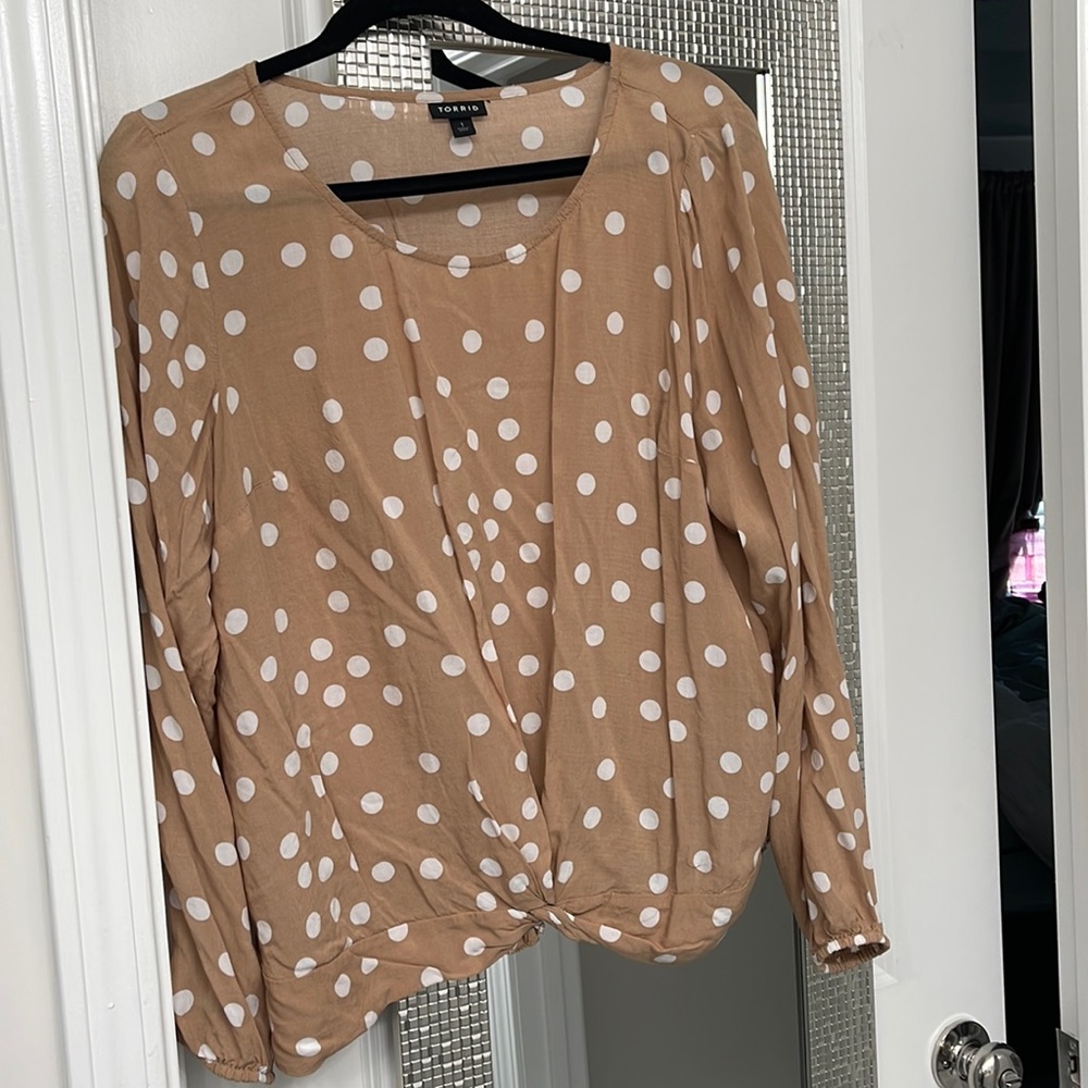 Torrid polka dot twist top
